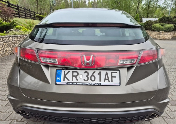 Honda Civic cena 10600 przebieg: 402000, rok produkcji 2006 z Kraków małe 379